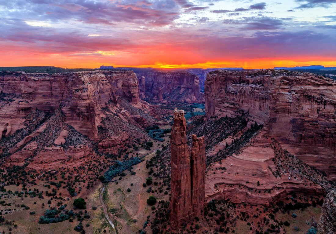 Canyon de Chelly Spider Rock